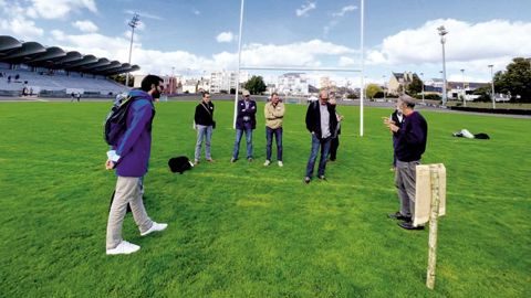Visite du stade du Commandant-Bougouin, dit du vélodrome, à Rennes (35), dédié au rugby, lors de la journée technique de Plante & Cité.©Y. Haddad
